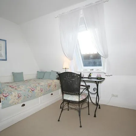 Apartment Dr. Roskothen Kampen